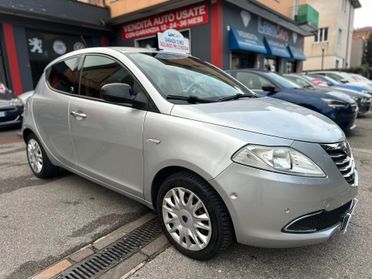 Lancia Ypsilon 1.2 69 CV 5 porte GPL Ecochic Silver NEOPATENTATI