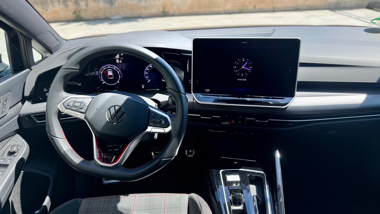 Volkswagen Golf 2.0 TSI DSG GTI