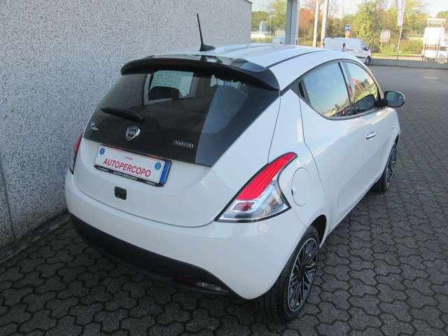 Lancia Ypsilon 1.0 firefly hybrid Gold Neopatentati