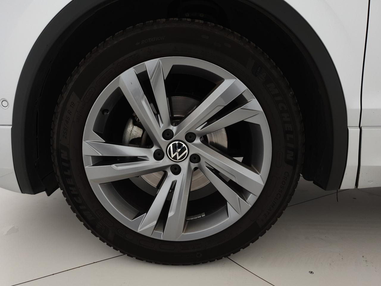 Volkswagen Tiguan 1.5 tsi r-line 150cv dsg