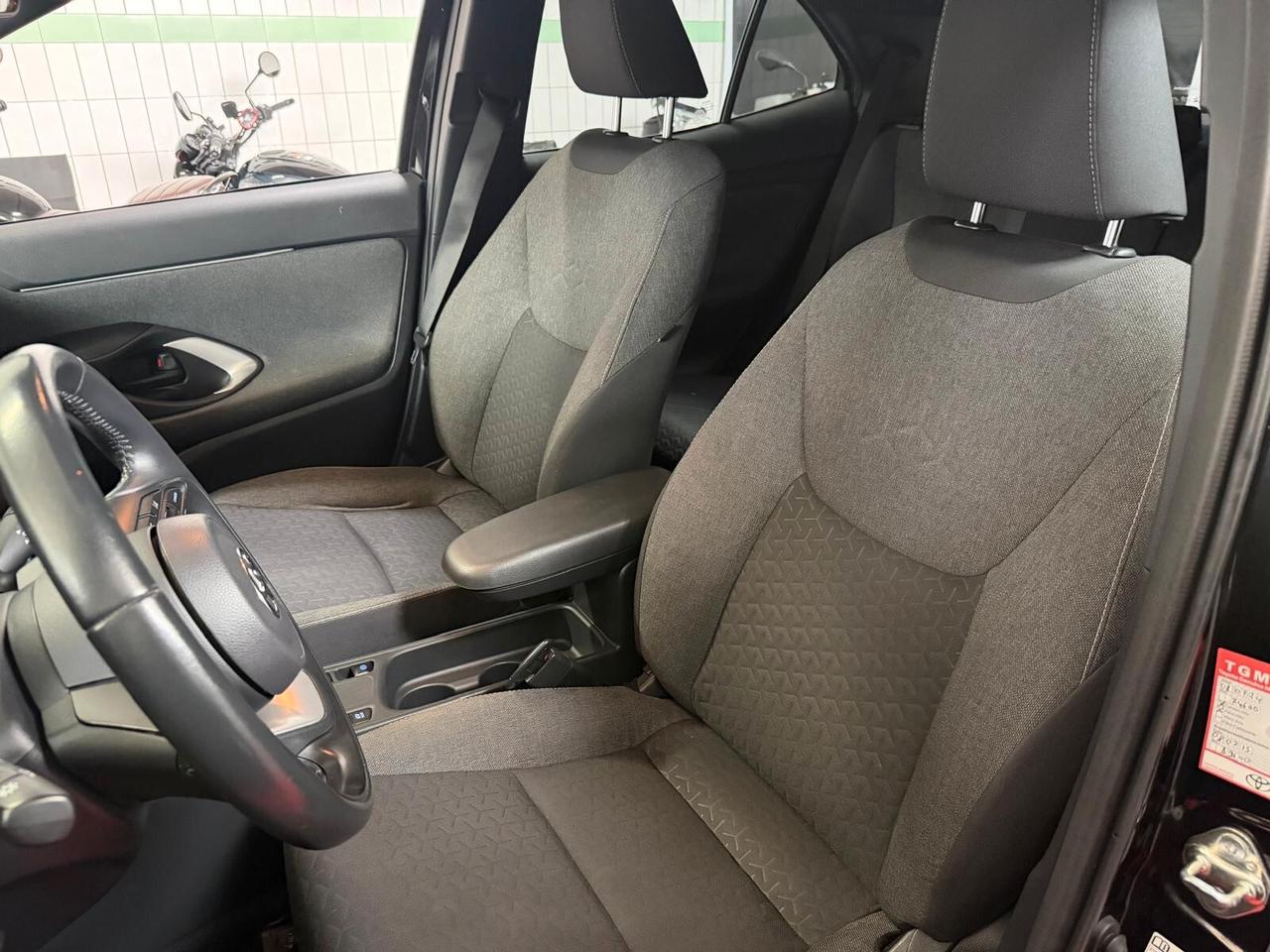 Toyota Yaris Cross 1.5 Hybrid 5p. E-CVT AWD-i Trend