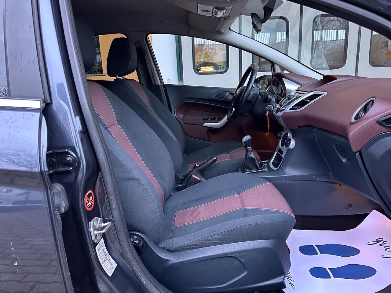 Ford Fiesta 1.2 82 CV 5 porte Titanium Neopatentat