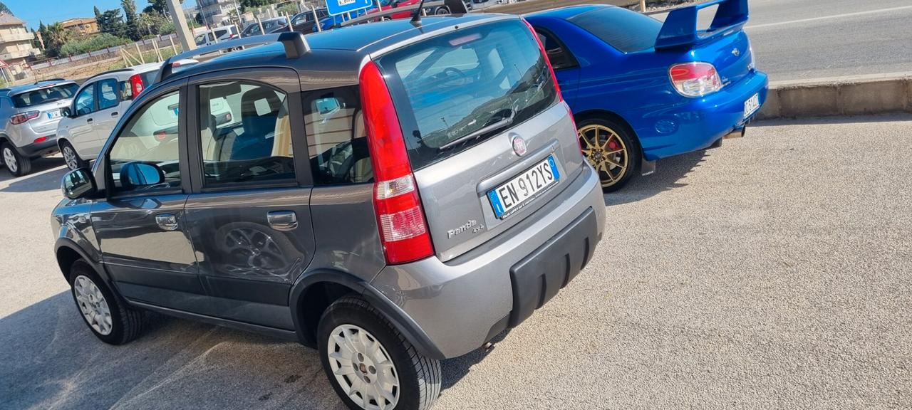 Fiat Panda 4x4 climbing 1.2 fire benzina GPL