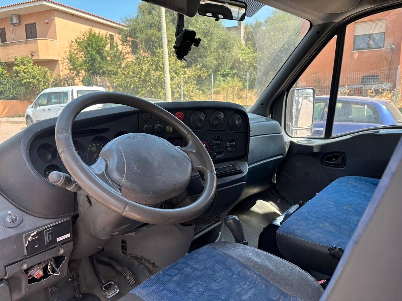 Iveco Daily 29L10 2.3 Hpi-PERMUTA
