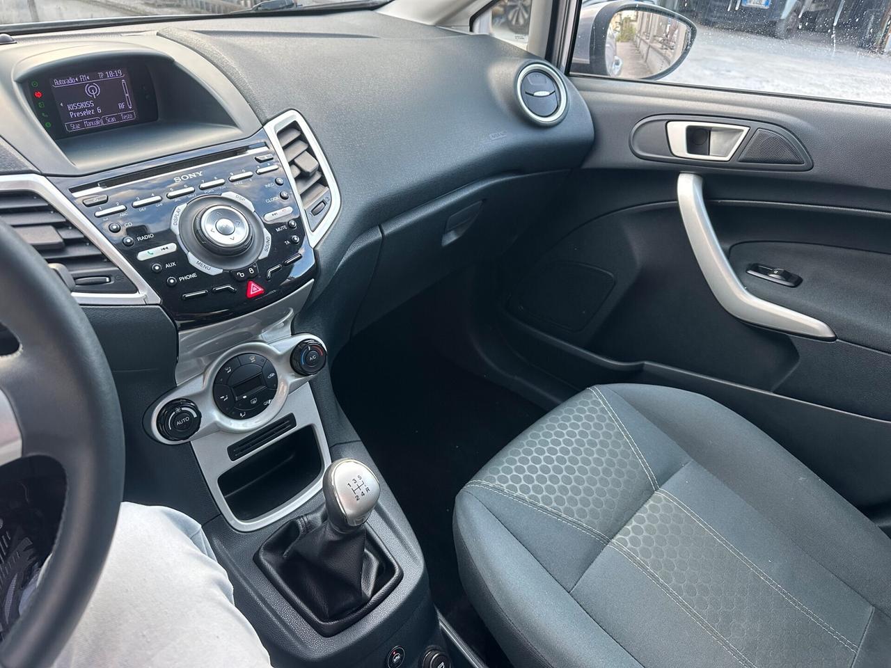 Ford Fiesta 1.2 Gpl 82 Cv Titanium 2012