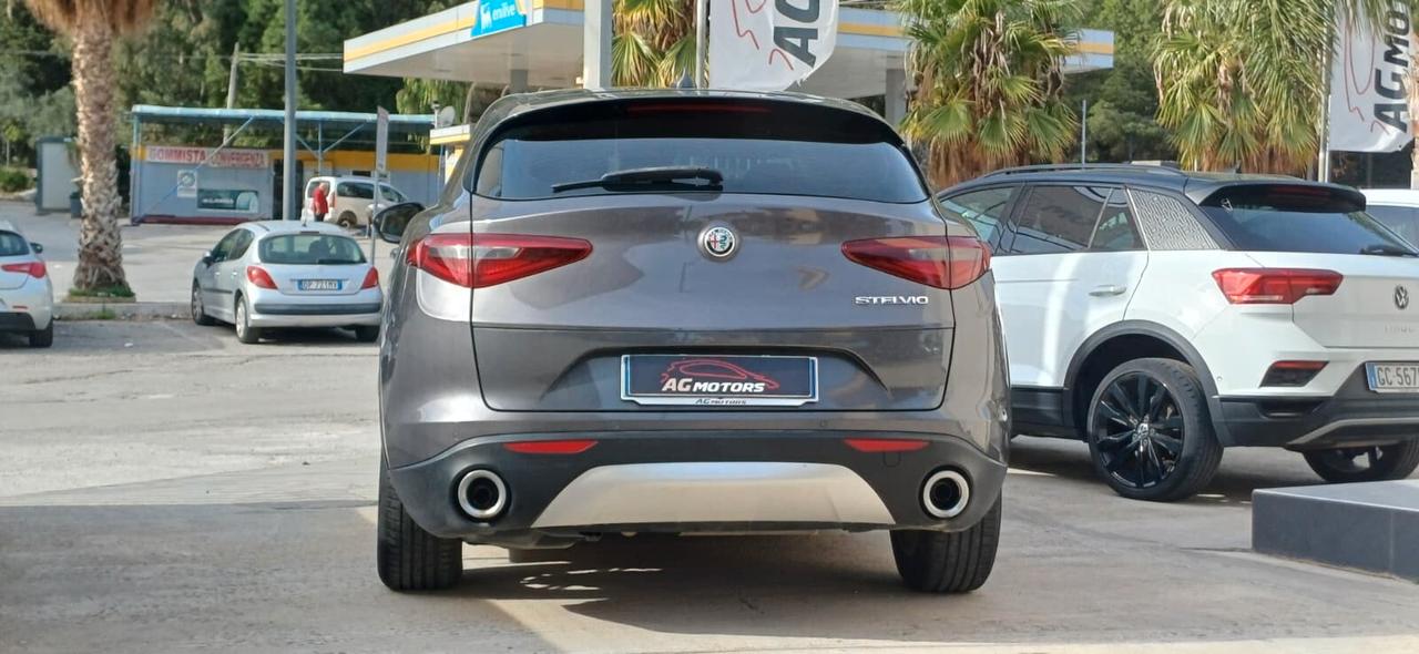 Alfa Romeo Stelvio 2.2 Turbodiesel 160 CV AT8 RWD Business