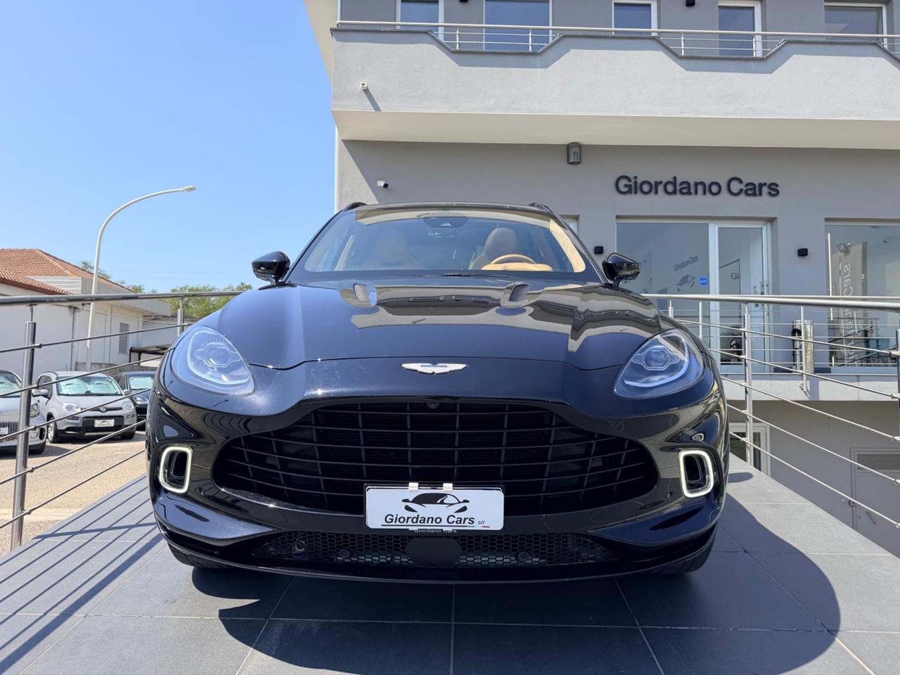 Aston Martin DBX in garanzia