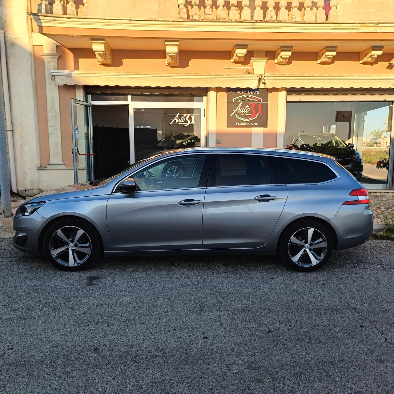 Peugeot 308 BlueHDi 120 S&S SW Allure
