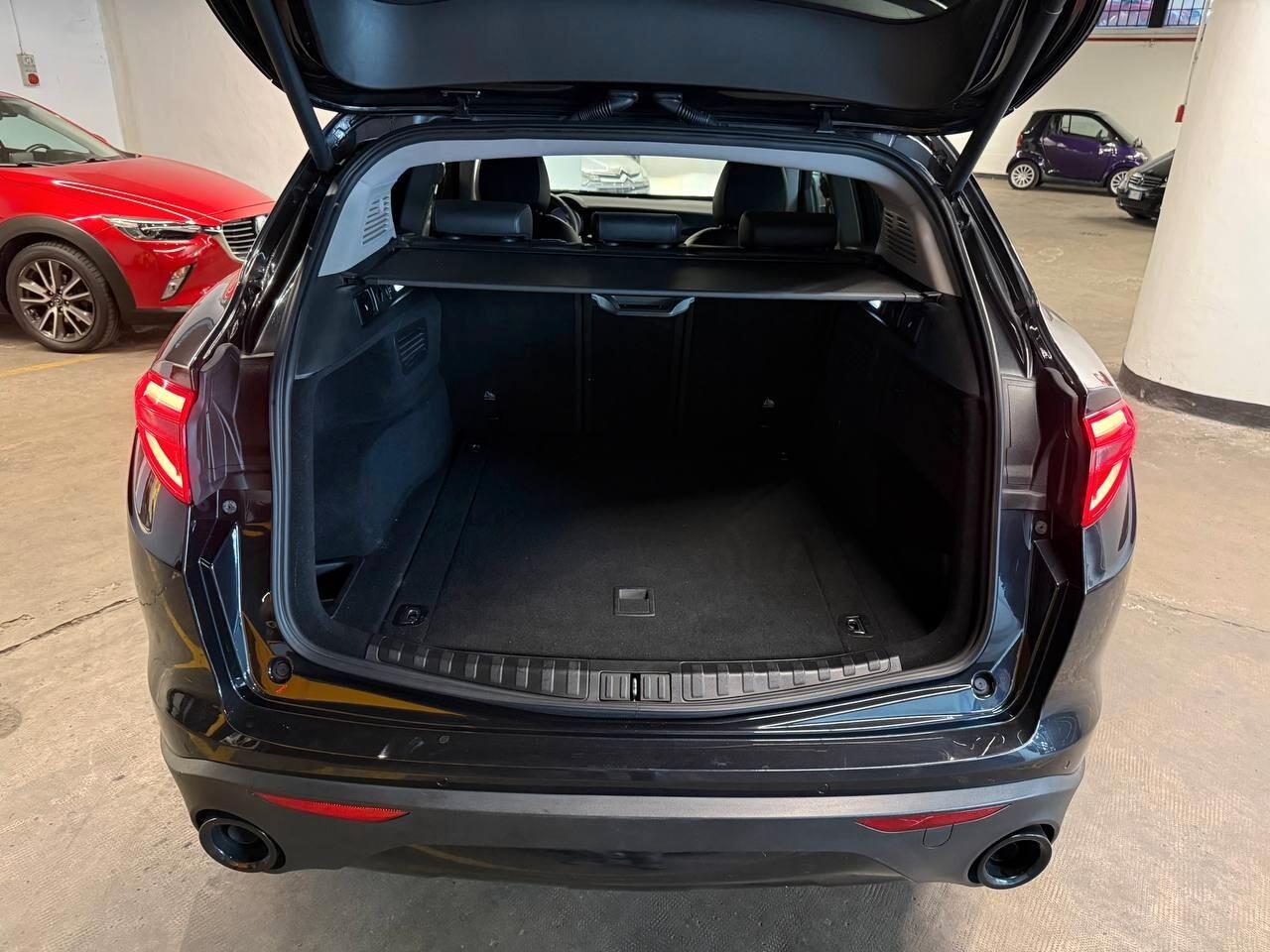 Alfa Romeo Stelvio 2.2 Turbodiesel 210 CV AT8 Q4 Business