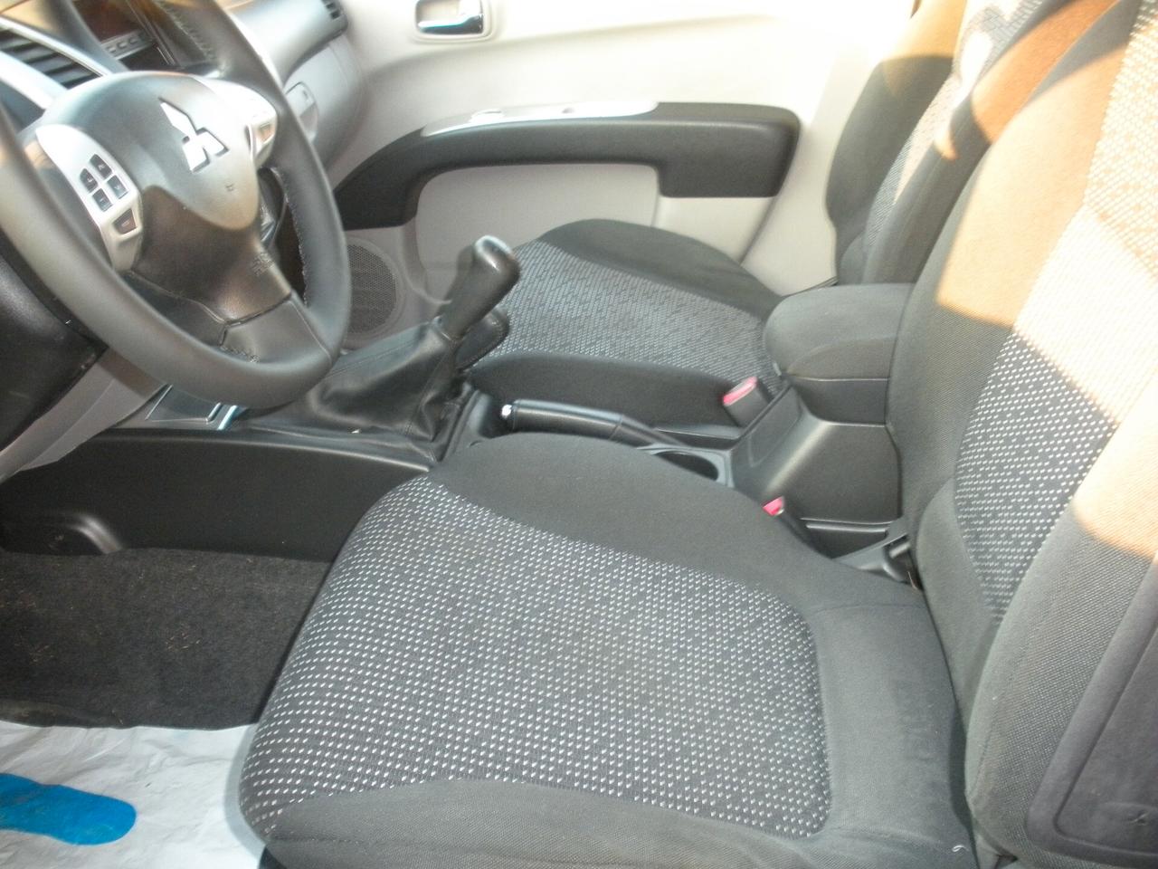 Mitsubishi L200 2.5 DI-D/178cvCV Club Cab INTENSE