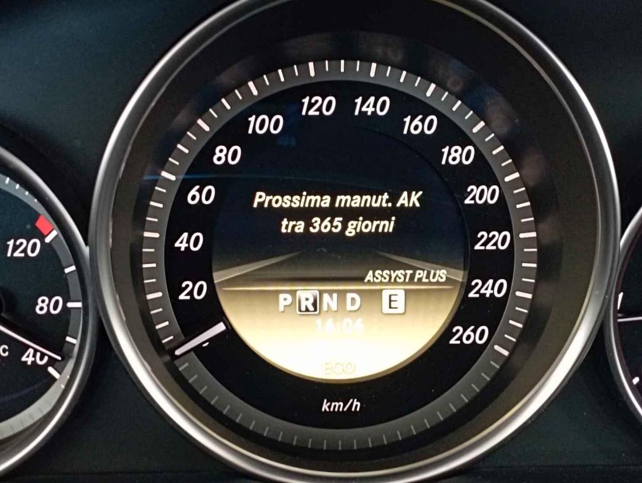 Mercedes-benz C 200 220 CDI BlueEFFICIENCY Elegance