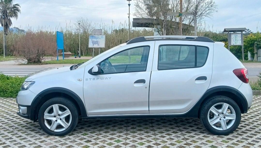 Dacia Sandero Stepway 0.9 GPL NEOPATENTATI PERMUTE