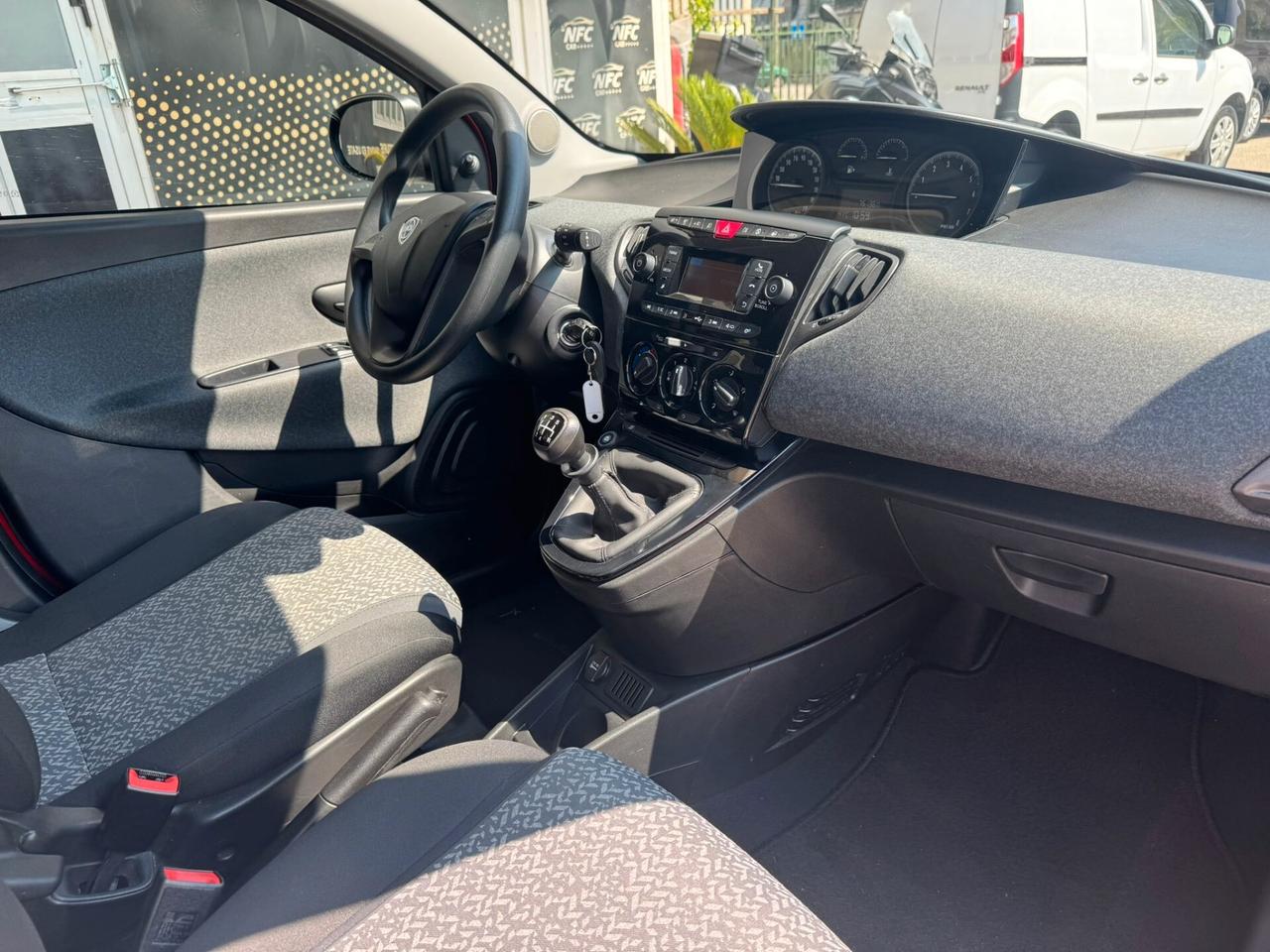 Lancia Ypsilon 1.2 5 porte GPL 75 MILA KM
