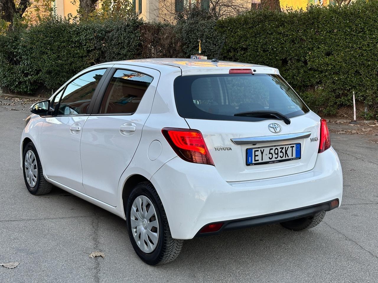 Toyota Yaris 1.0 5 porte Lounge solo 120mila km