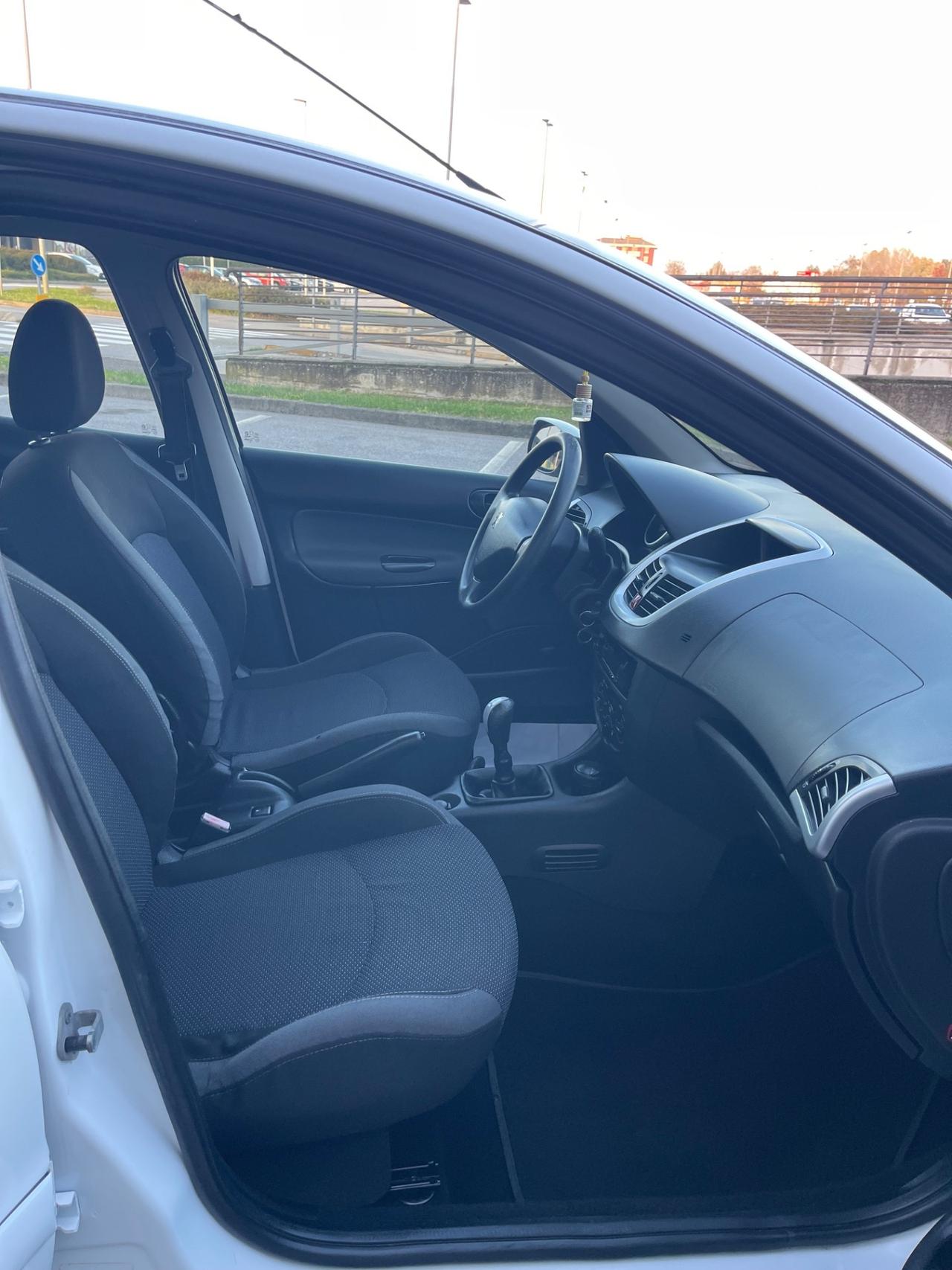 Peugeot 206 Plus 1.1 60CV 5p. Trendy