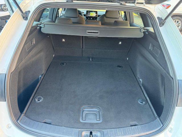 TOYOTA Corolla Touring 1.8 Hybrid Business(AUTOCARRO N1)