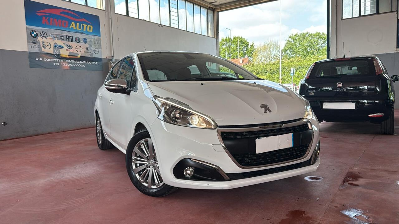 Peugeot 208 PureTech 82 5 porte Allure