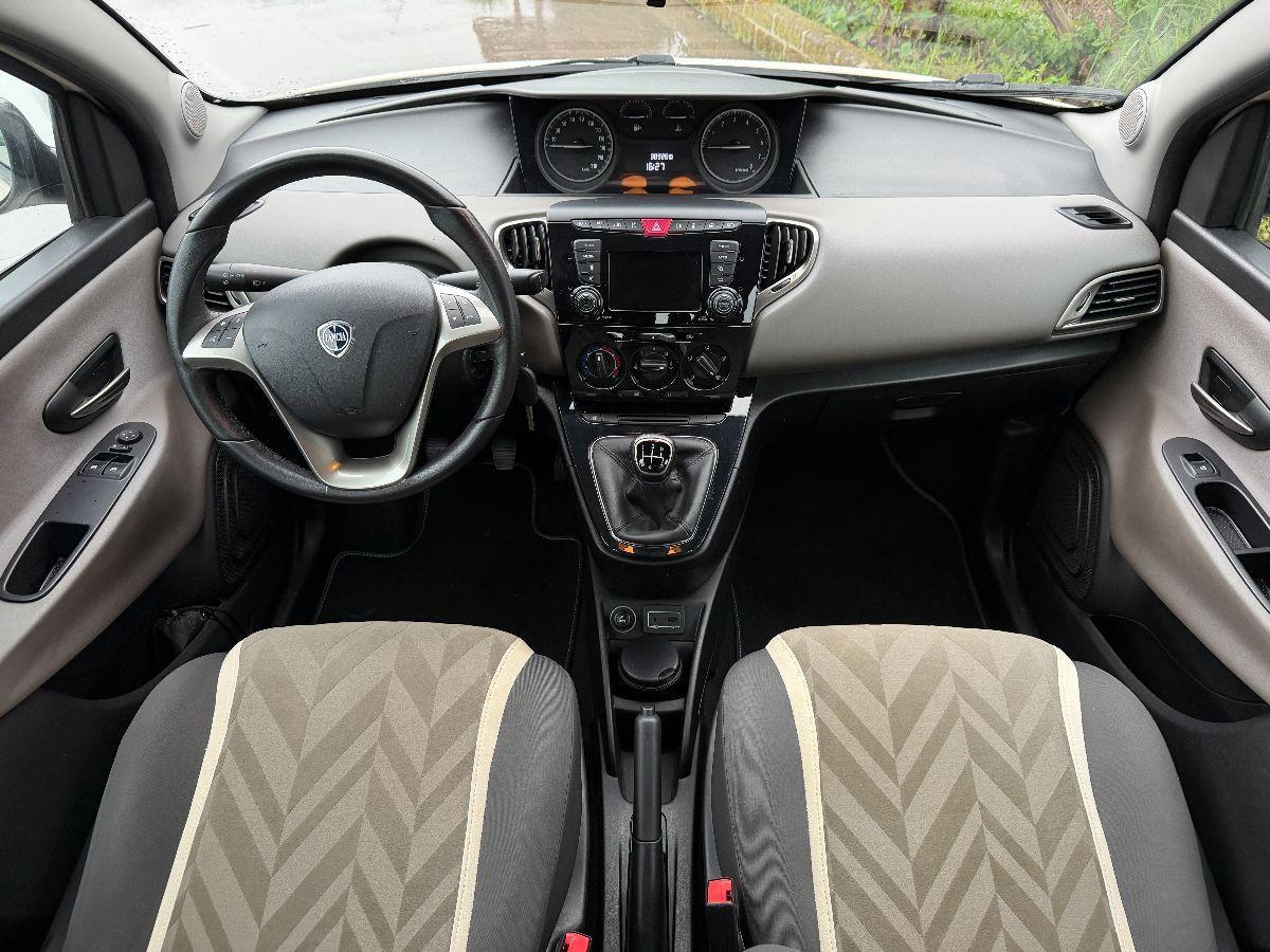 LANCIA - Ypsilon - 1.2 69 CV 5p. GPL Ecochic Gold