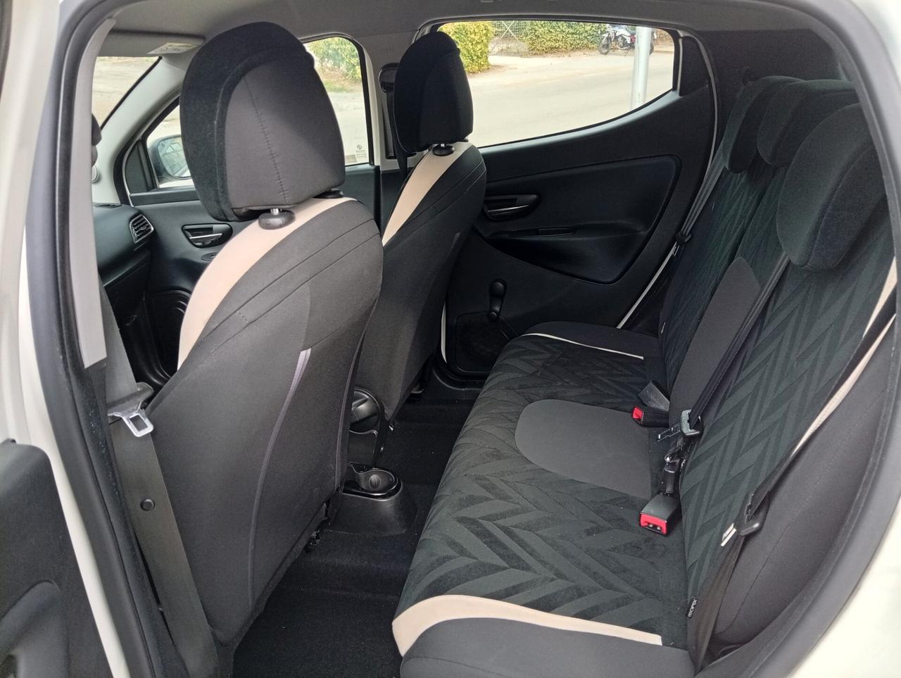 Lancia Ypsilon 1.2 69 CV 5 porte Gold