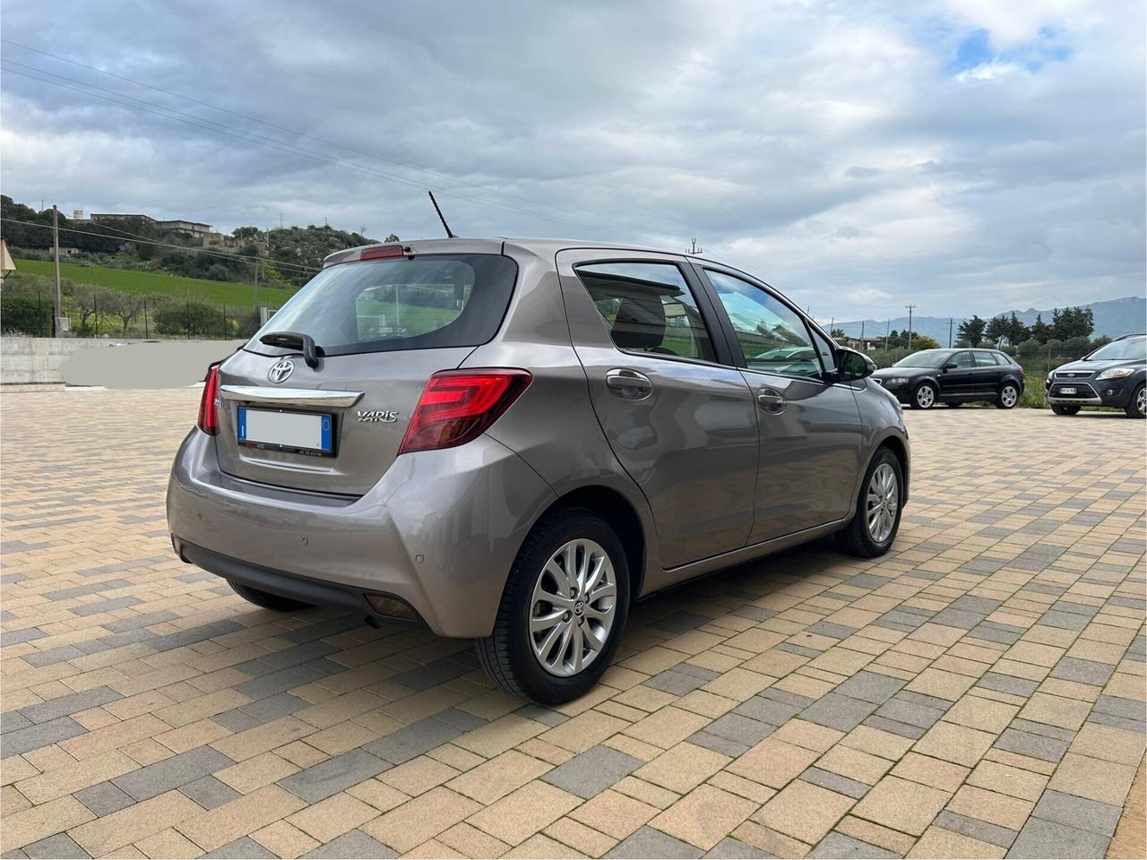 Toyota Yaris 1.4 D-4D 5 porte Lounge FULL OPTIONAL