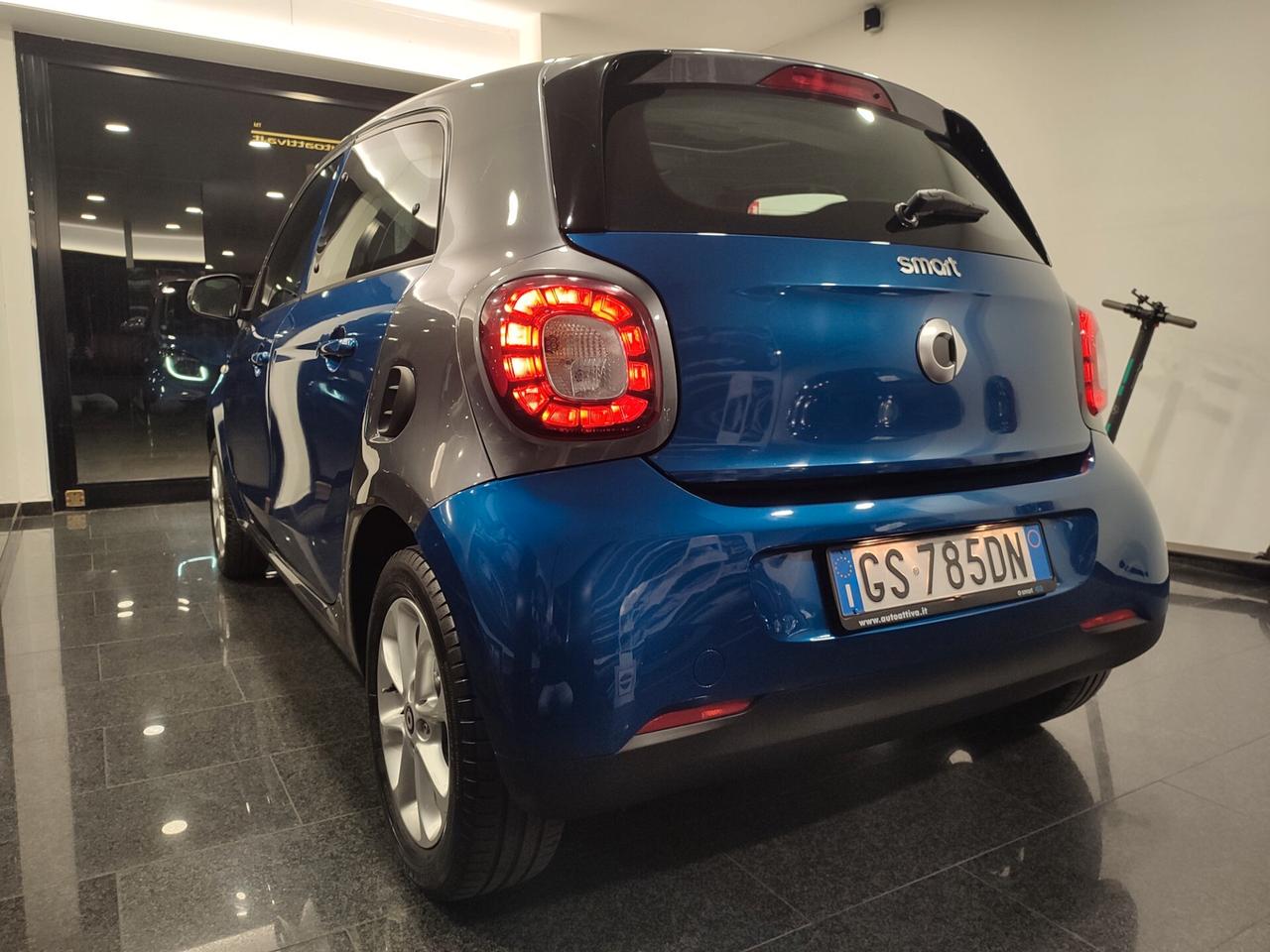 Smart ForFour 90 0.9 Turbo twinamic Passion my19 Android Touch 9"