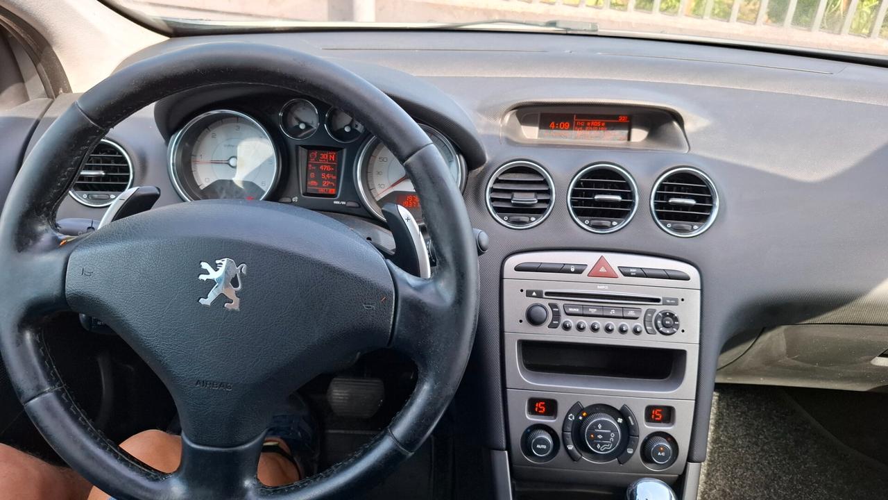 Peugeot 308 1.6 HDi 110CV 5p. 2-Tronic Premium-Automatica-Gancio Traino