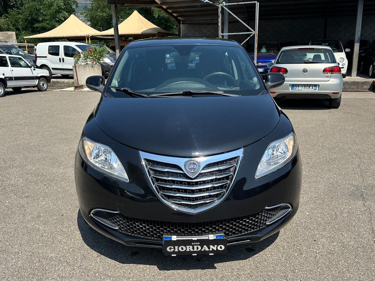 Lancia Ypsilon 1.2 69 CV 5 porte S&S Silver