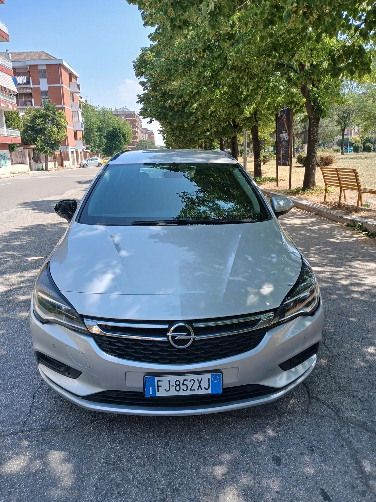 Opel Astra 1.6 CDTi 136CV Start&Stop Sports Tourer Business