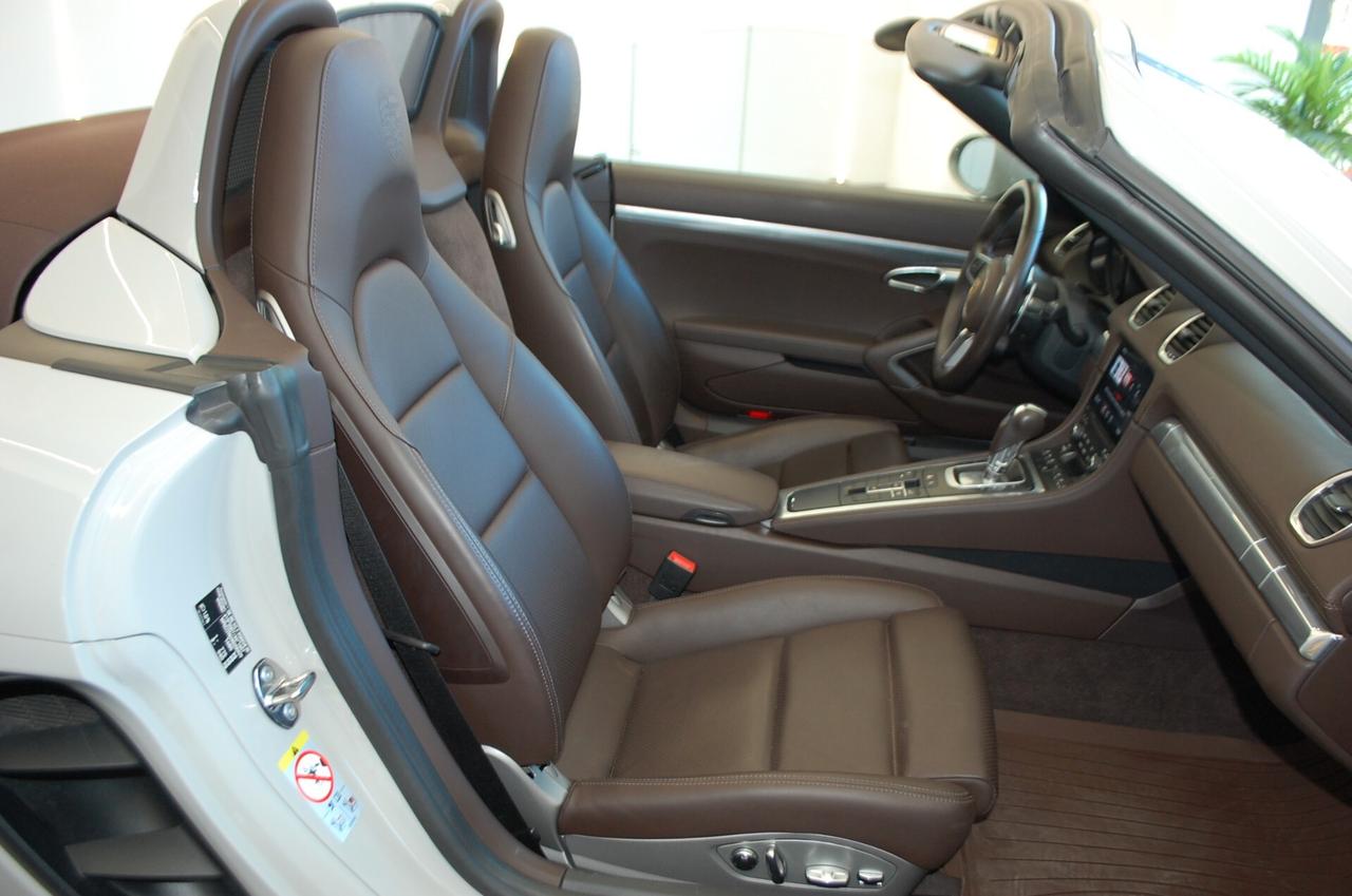 Porsche Boxster 718 2.0 300CV pdk Spyder Pelle Navi Led USB Lega