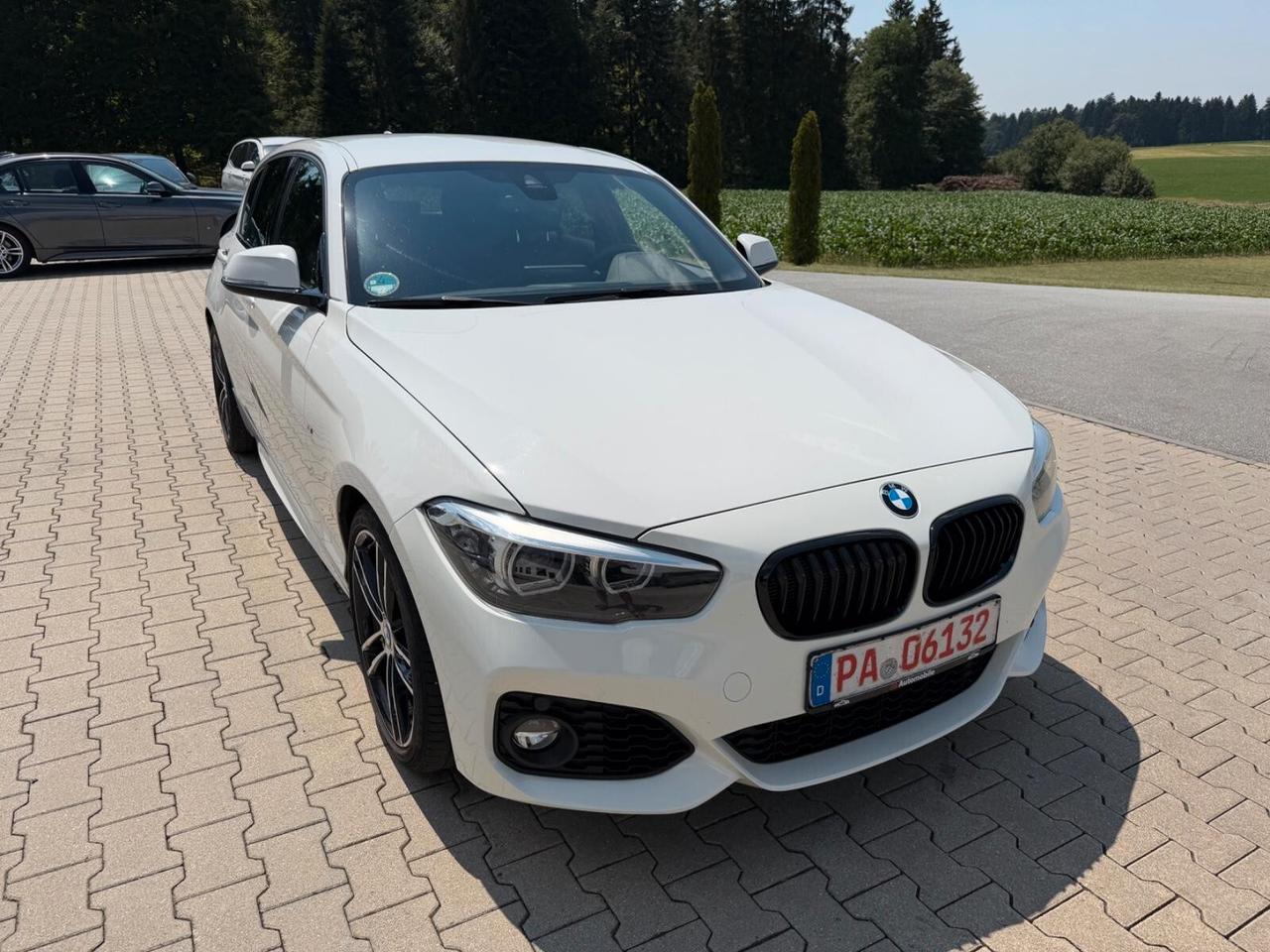 Bmw 118 i 5 porte. Edizione M Sport Shadow