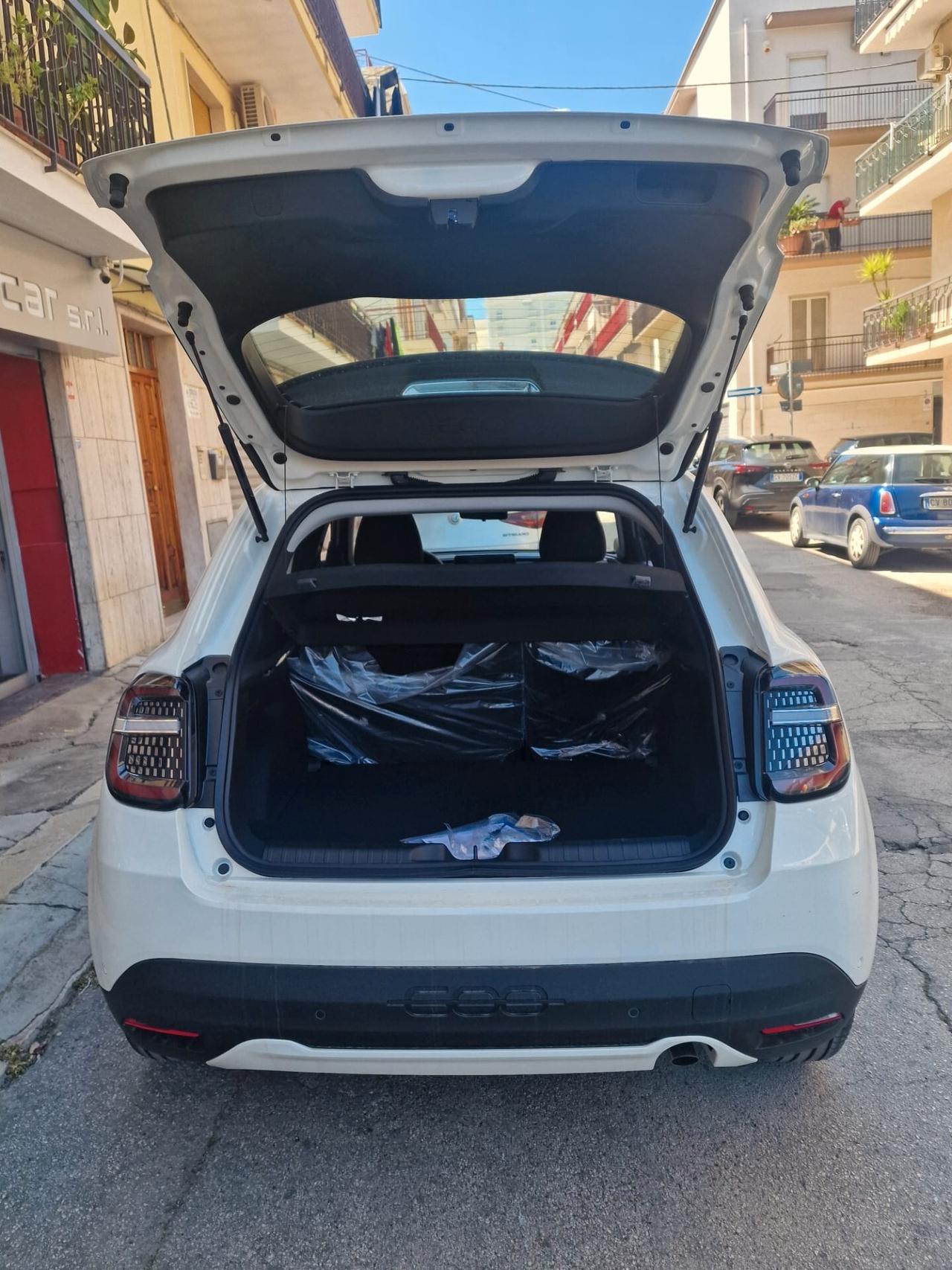 Fiat 600 Hybrid 110 CV DCT MHEV
