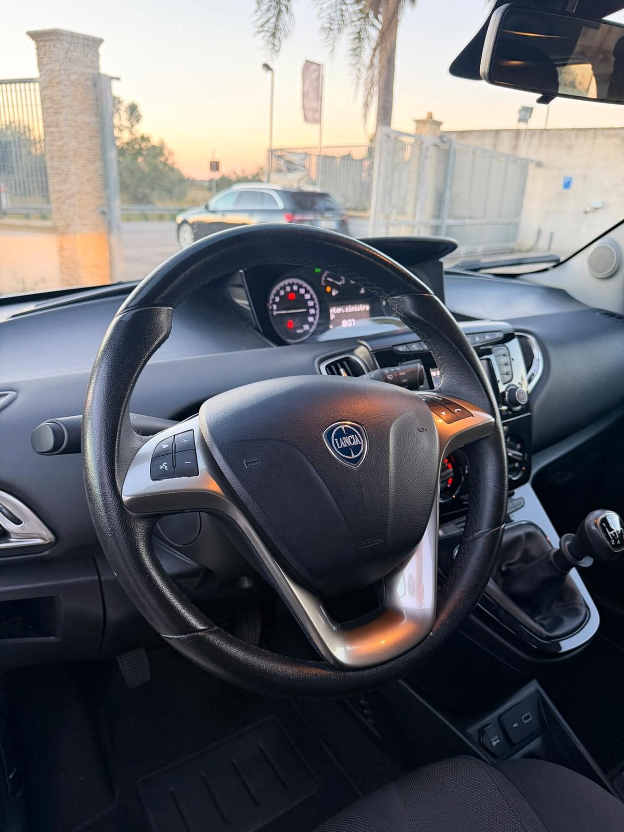 Lancia Ypsilon 1.2 69 CV 5 porte GPL Ecochic Gold