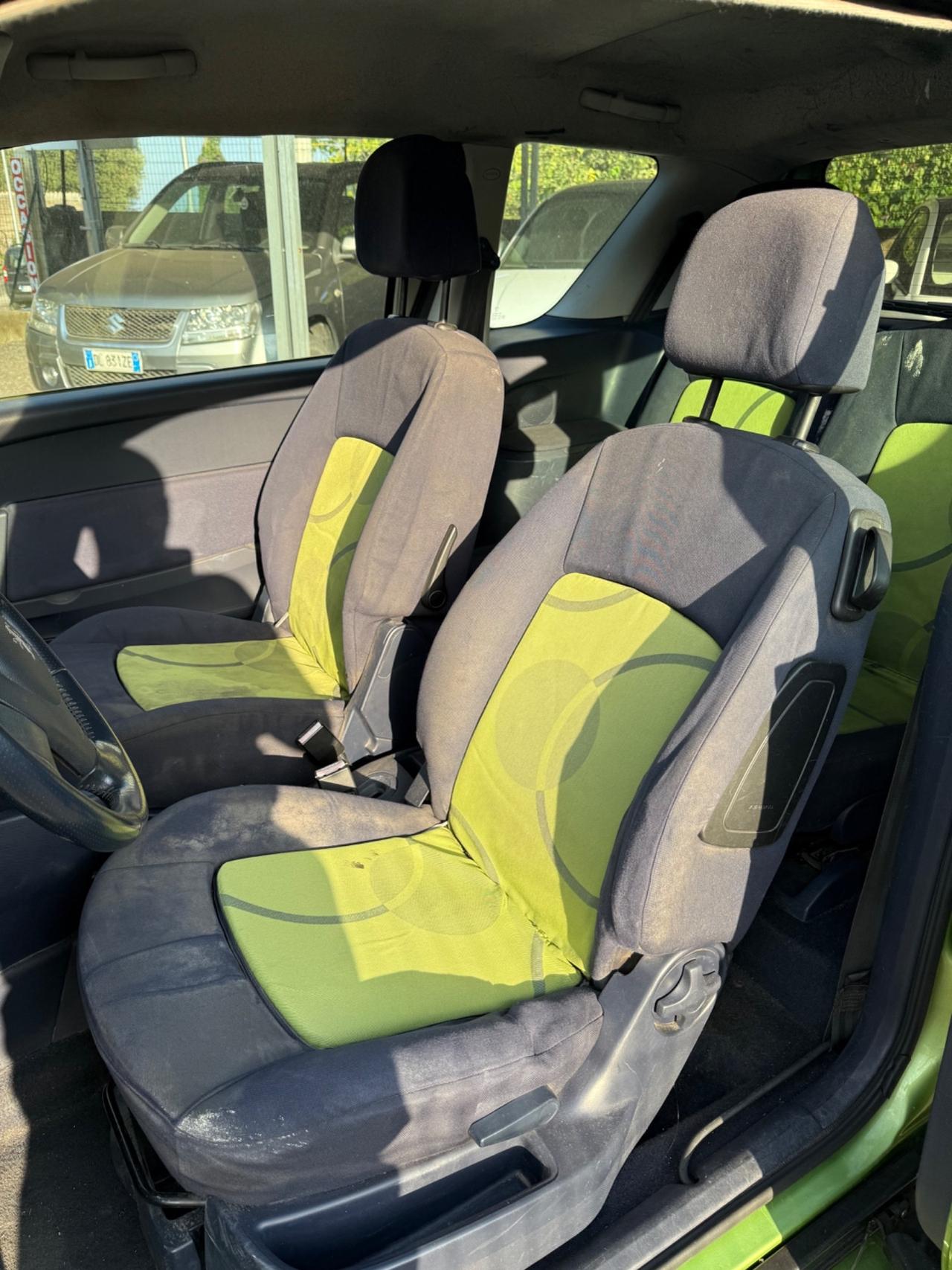 Peugeot 1007 1.4 HDi Diesel