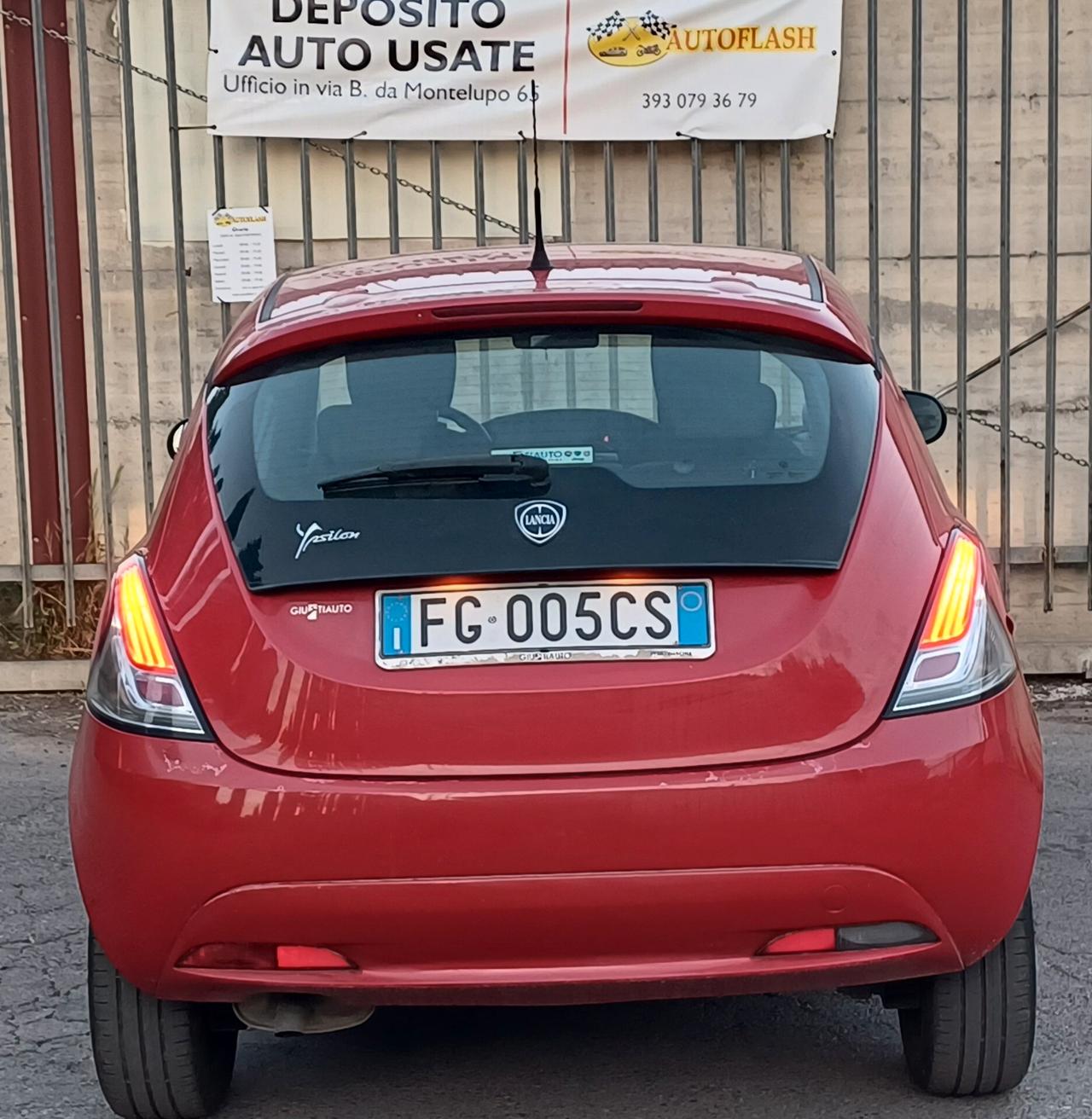 Lancia Ypsilon 1.3 MJT 95 CV 5 porte S&S Gold