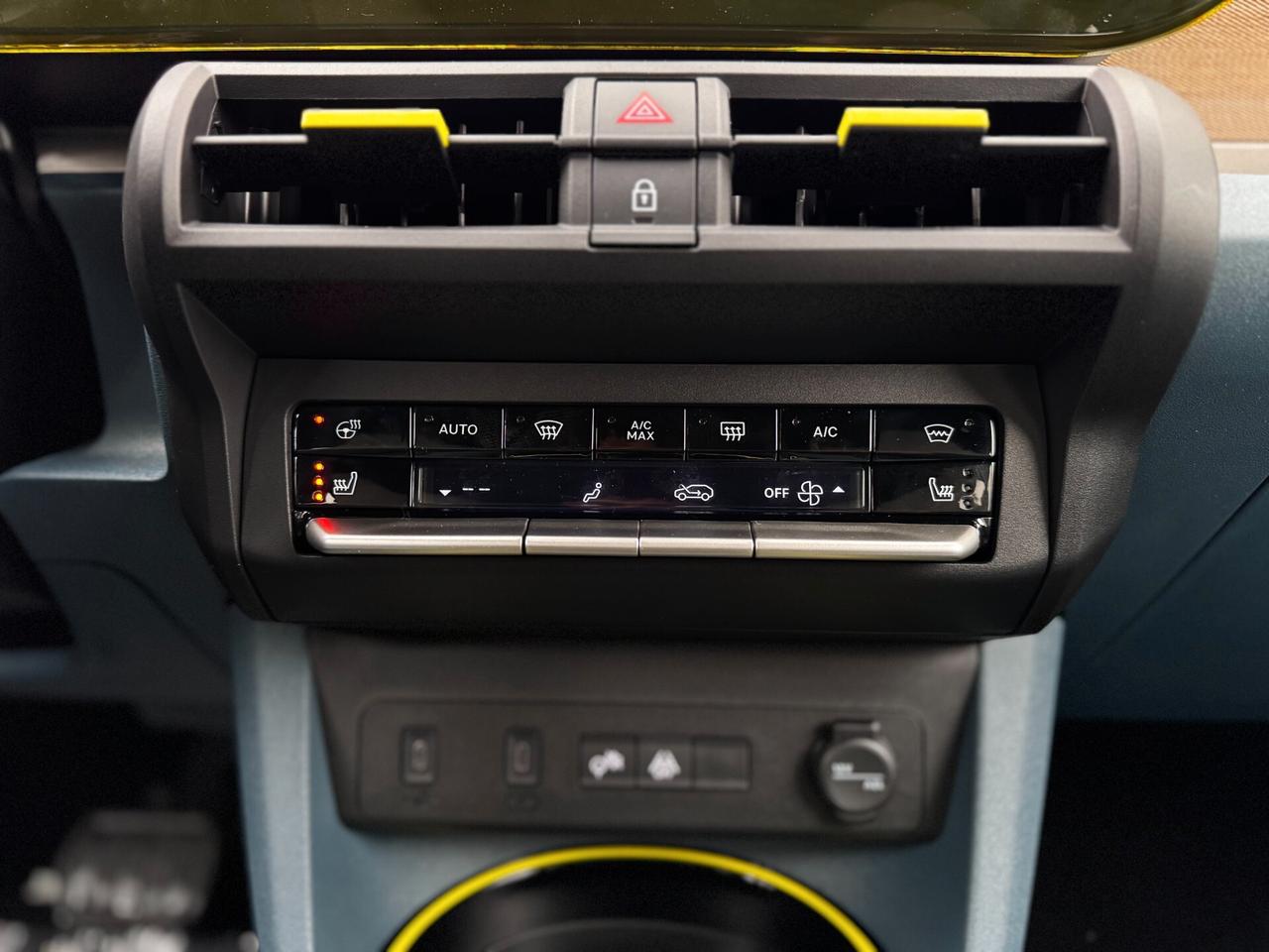 Fiat Grande Panda 1.2 Hybrid 110 CV S&S La Prima, Winter pack, Km0