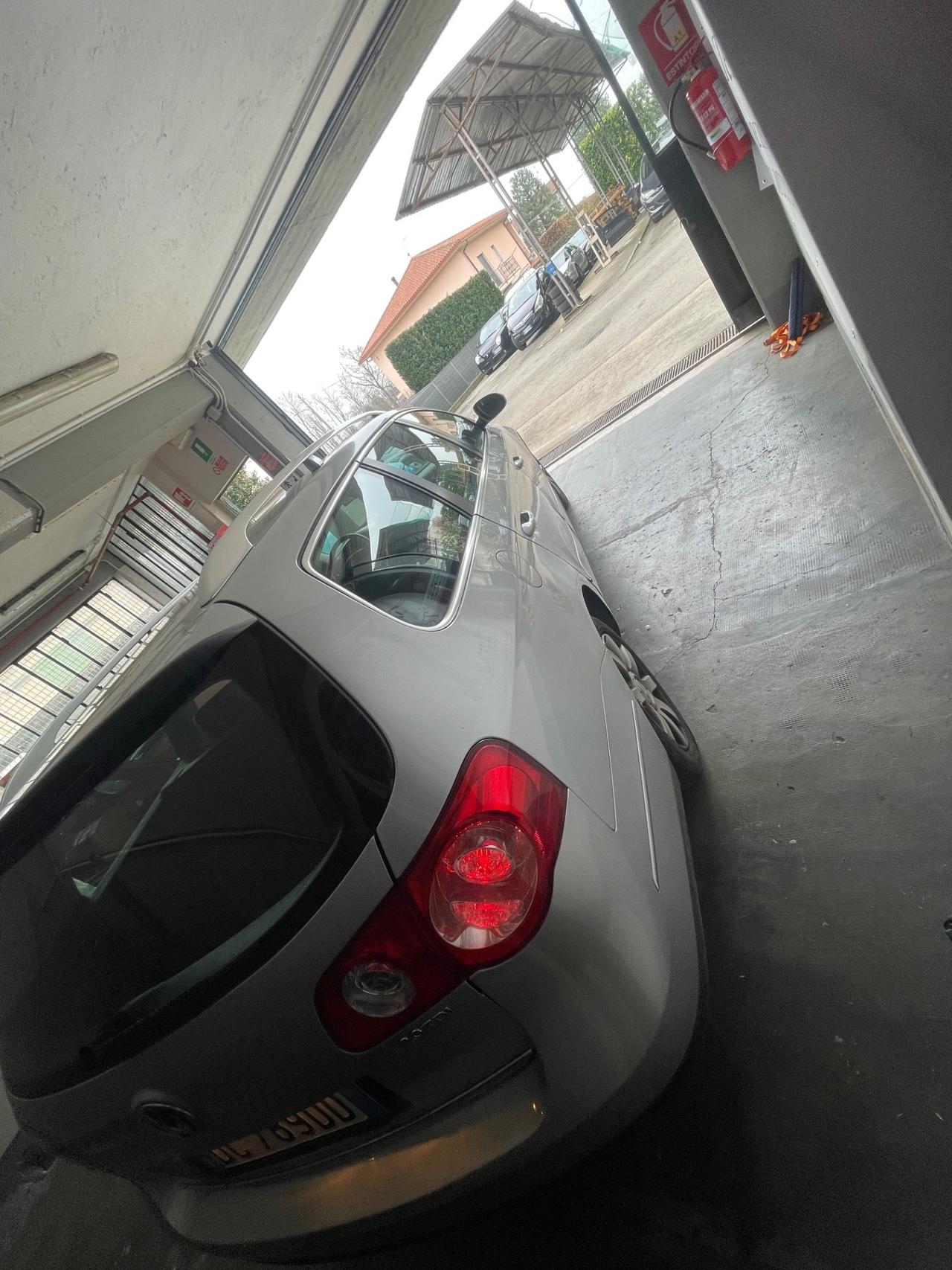 Volkswagen Passat 2.0 TDI DPF Var. Highline