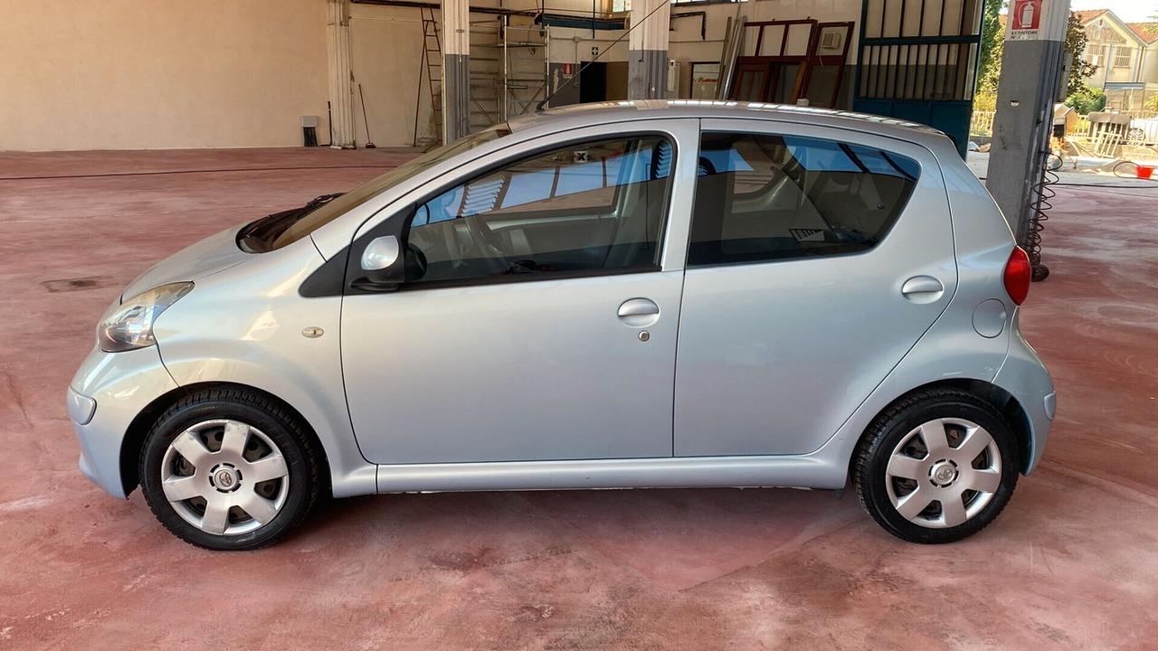 Toyota Aygo 1.0 12V VVT-i 5 porte