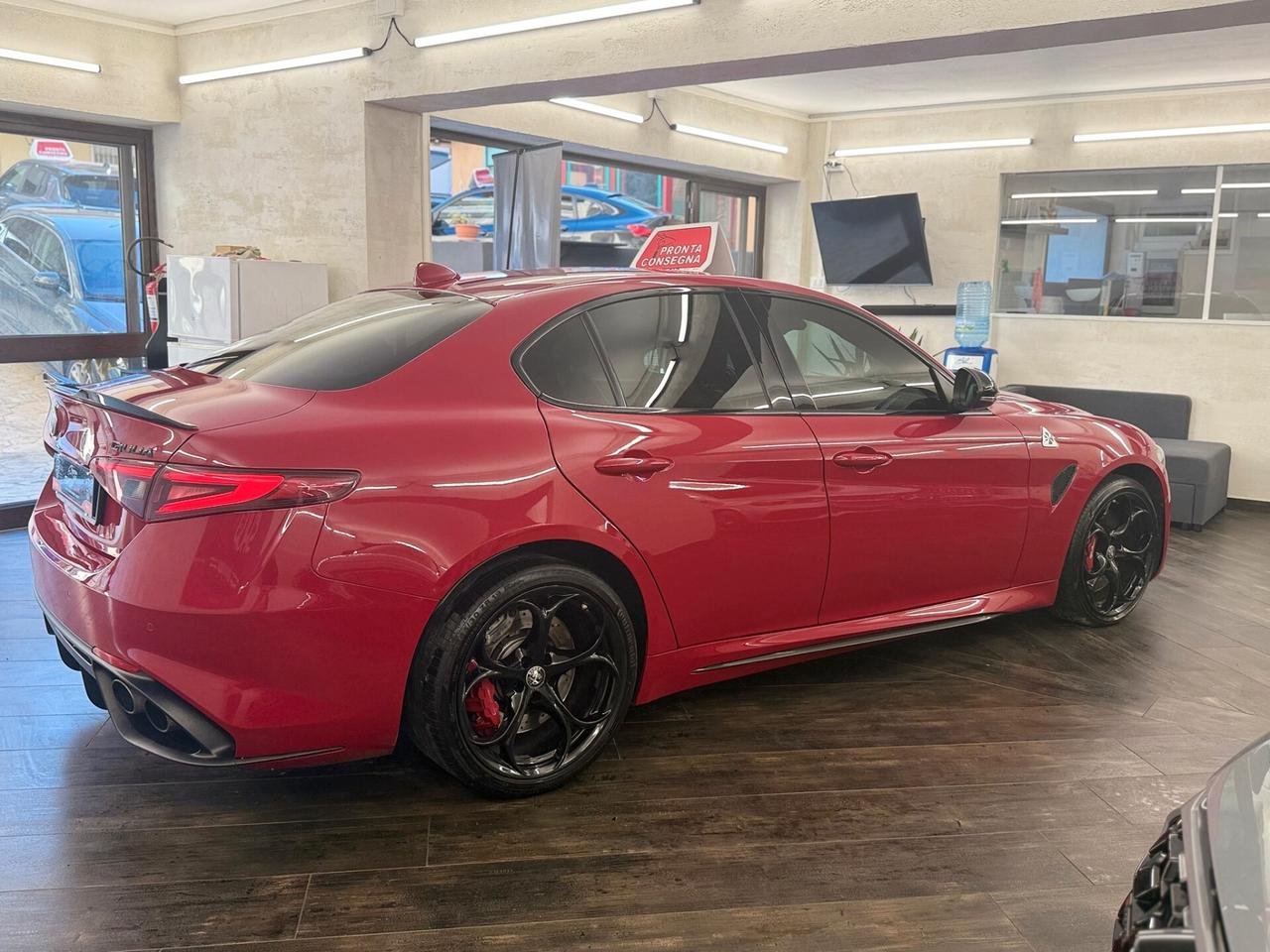 Alfa Romeo Giulia 2.9 V6 Bi-Turbo AT8 Quadrifoglio