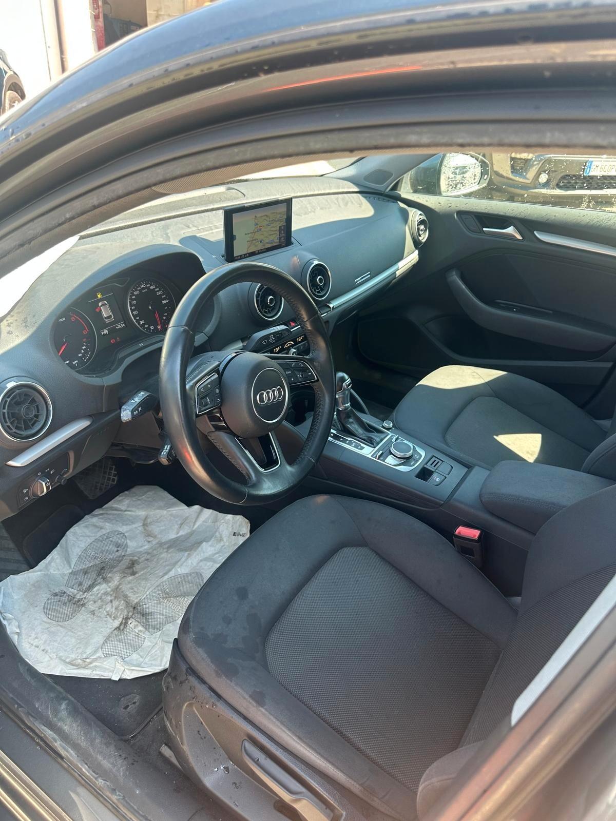 Audi A3 SPB 35 TDI S tronic Business