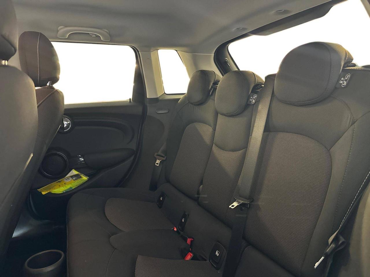 MINI Mini One Essential 55kW 5 Porte