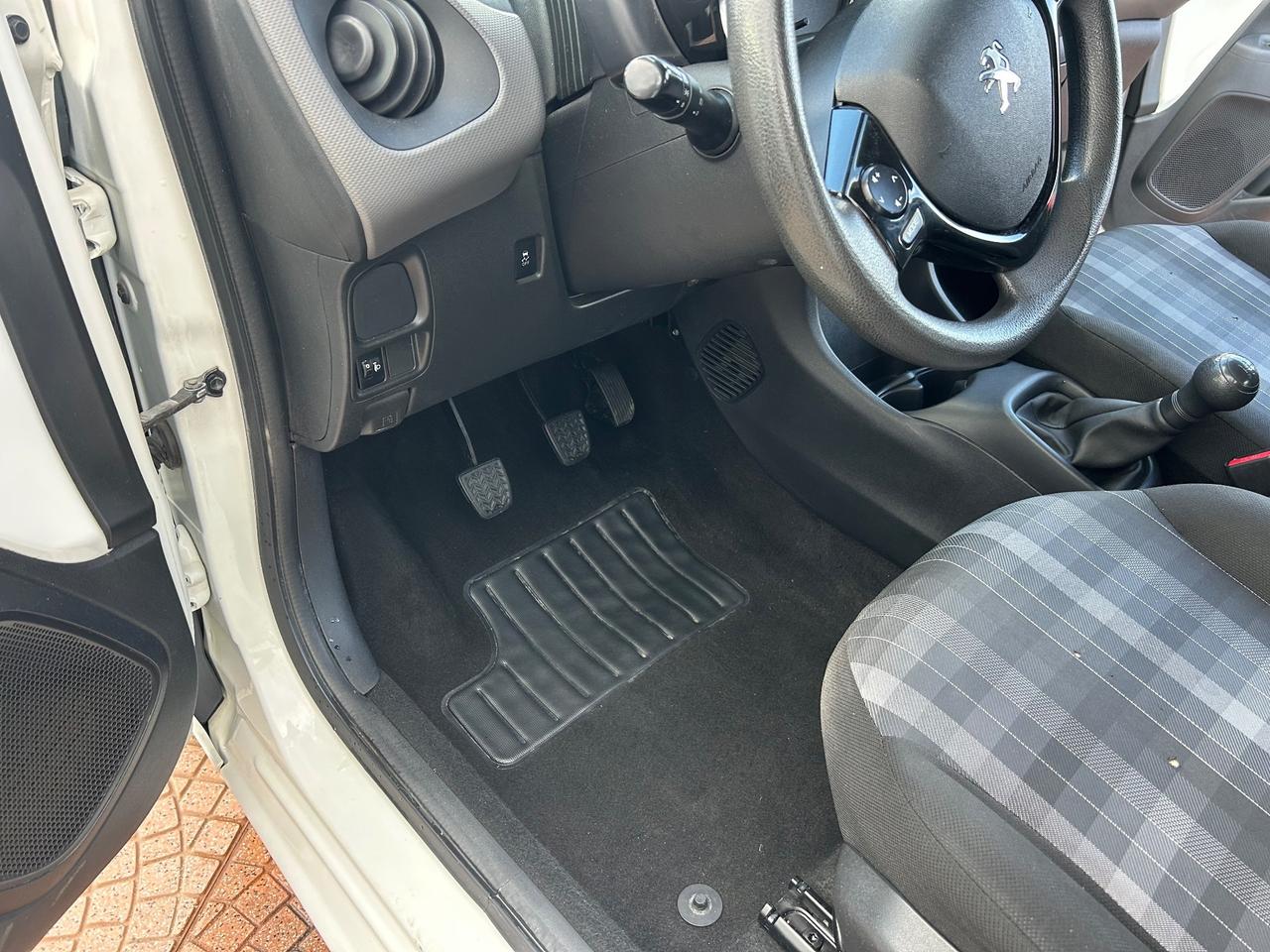 Peugeot 108 VTi 68 5 porte Active TOP!