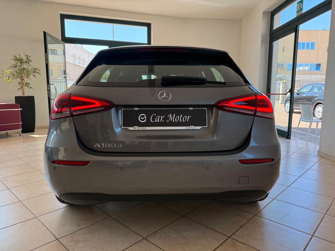 Mercedes-benz A 180 d Automatic Business Extra Pelle CarPlay FullLed Navi RetroCam