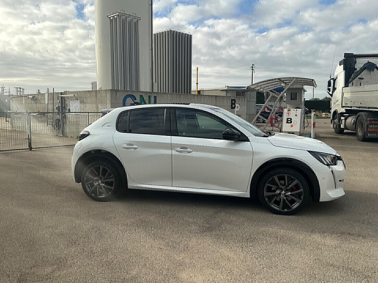 Peugeot 208 BlueHDi 100 Stop&Start 5 porte GT Pack