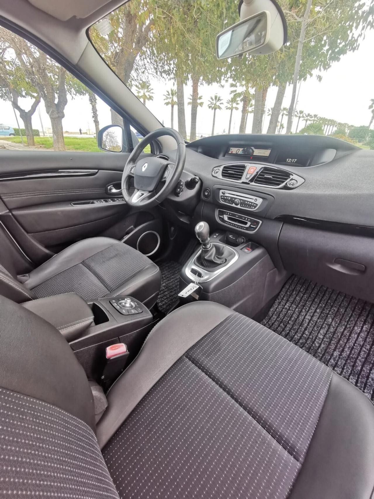 Renault Scenic Scénic 1.9 dCi 130CV Dynamique 7POSTI