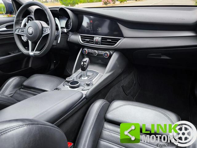 ALFA ROMEO Giulia 2.0 Turbo 280 CV AT8 AWD Q4 Veloce