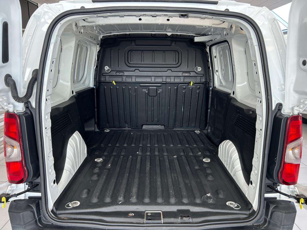 Citroen Berlingo BlueHDi 100 S&S Van M Club (1000Kg)