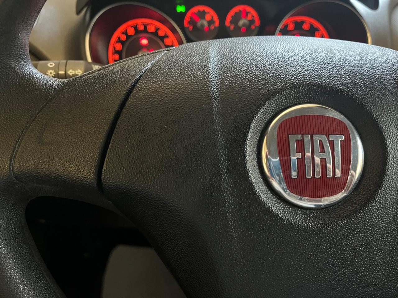 Fiat Punto 1.4 S&S 8V 3 porte Street