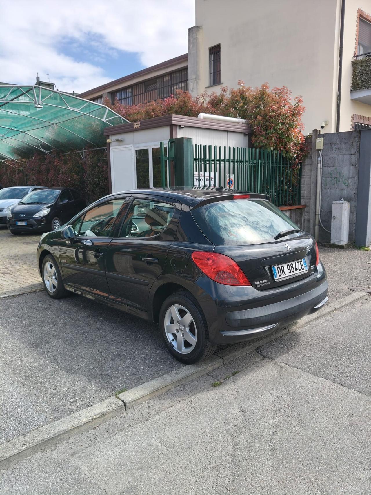 Peugeot 207 1.4 8V 75CV 5p. X Line