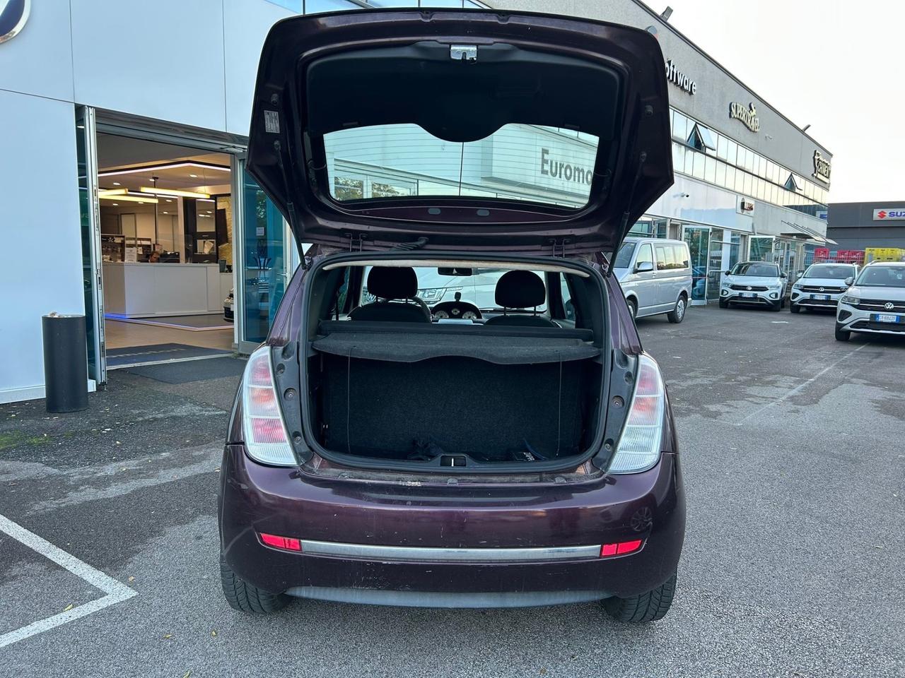 Lancia Ypsilon 1.4 Argento Ecochic GPL