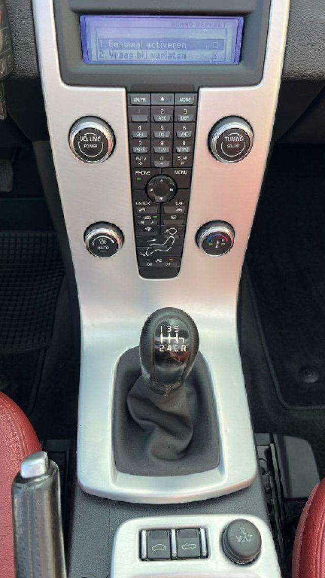 VOLVO C70 D3 Momentum ** SOLO 132.000 KM **